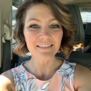 Meet your Posher, Lorielle